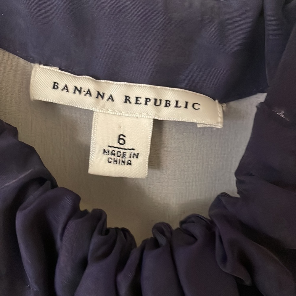 Silk Banana Republic halter dress ties at shoulder/neck in two tone blue - Picture 5 of 6